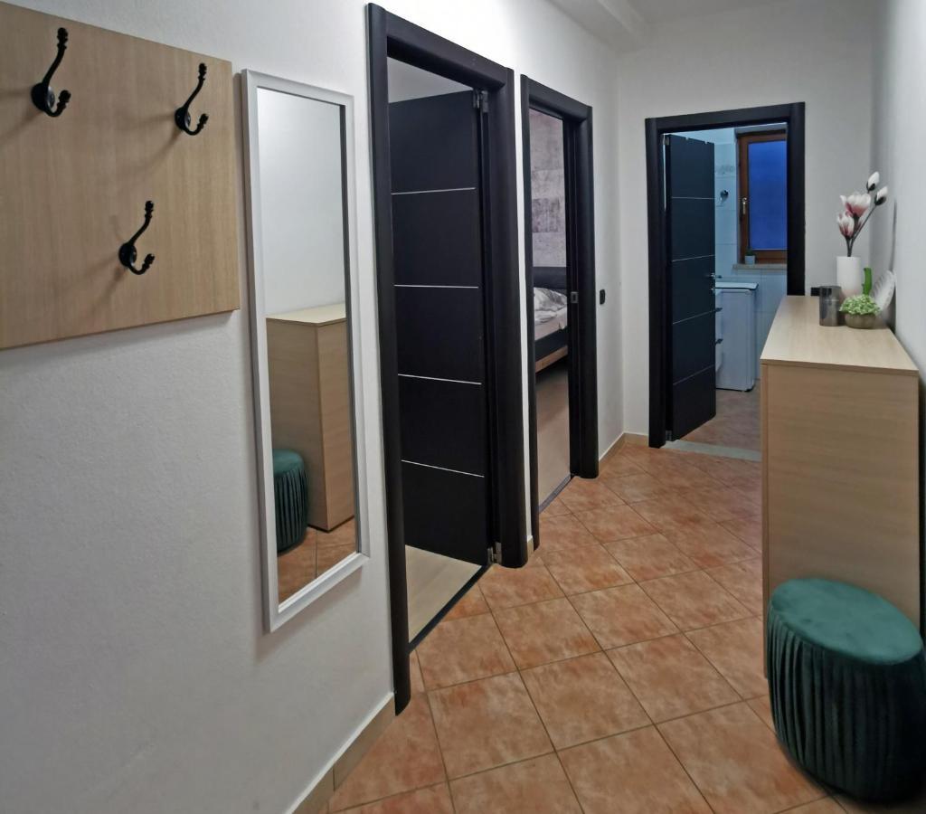Apartment Arena Premantura Eksteriør billede