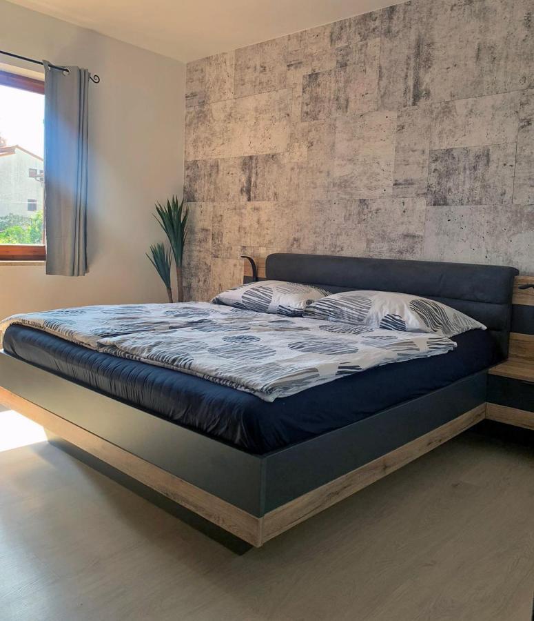 Apartment Arena Premantura Eksteriør billede